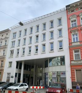 Błogosławionej Królowej Jadwigi 45 (STBS)