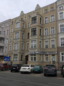 Piastów 3