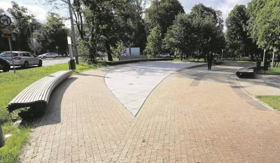Budowa skweru i fontanny