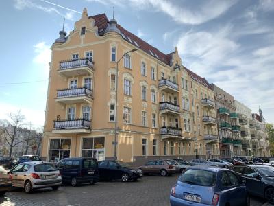 Piastów 8